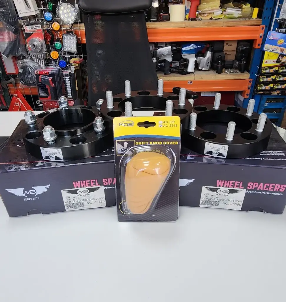 MOB SHIFT KNOB COVER YELLOW AC-2518 1 PC
