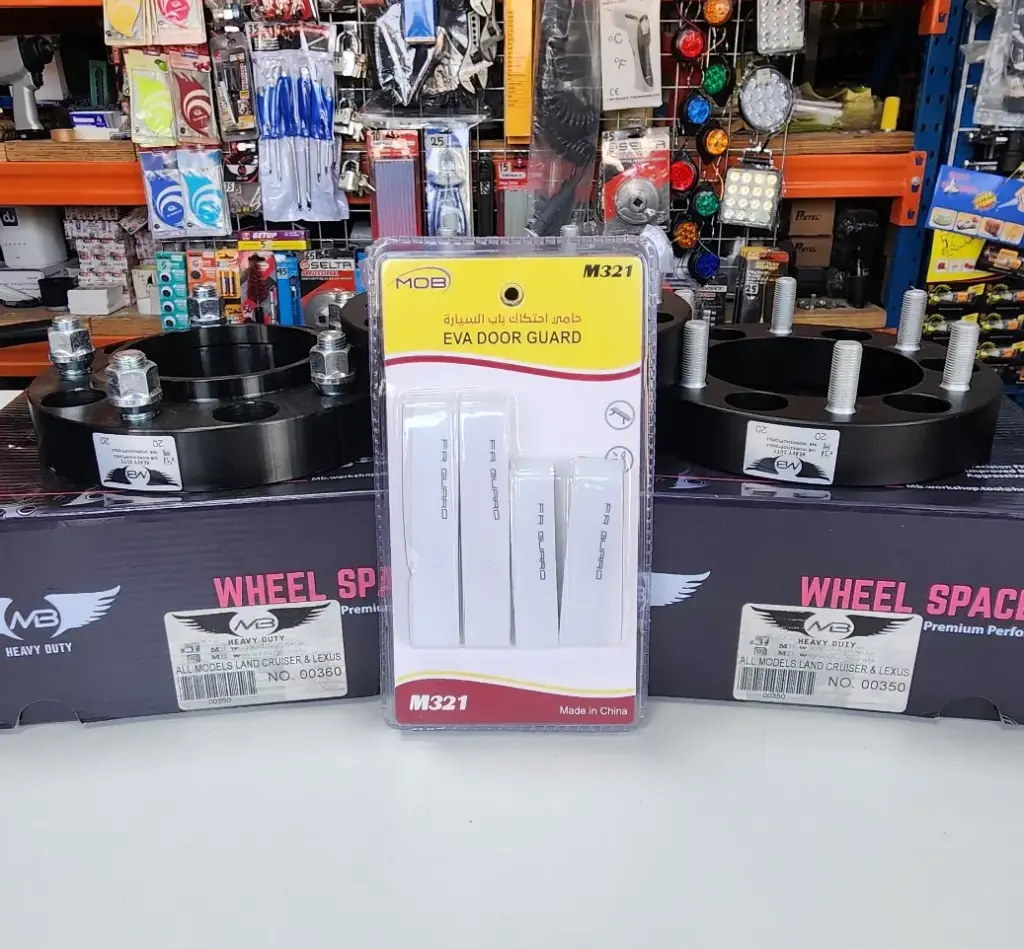 إيفا حماية باب باللون الأبيض