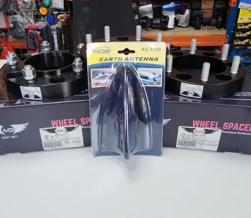 erath antenna black color